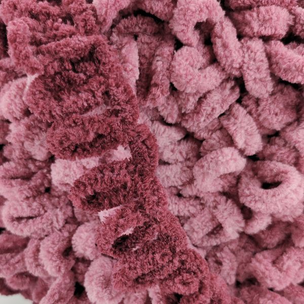 Пряжа Alize Puffy Fine Ombre Batik/Алізе Пуффі Файн Омбре Батік, оксамитова троянда 7276 1226 фото